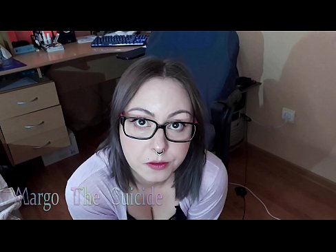 ❤️ Сэксуальная дзяўчына ў акулярах глыбока адсмоктвае фалаімітатар на камеру ️❌ Чербанне у порна be.hdporn24.ru ❌